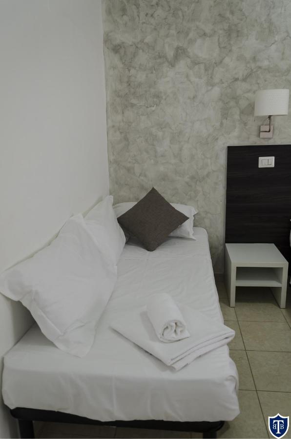 Tiburtina Inn Guest House Roma Ngoại thất bức ảnh